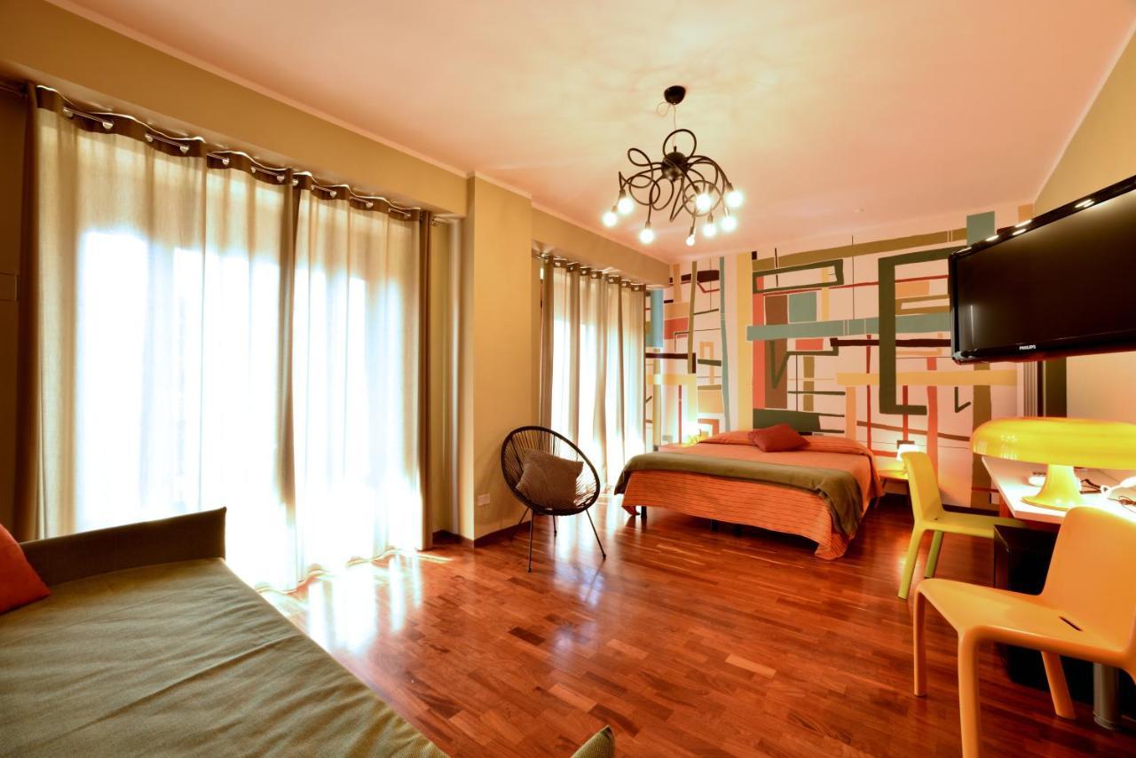 Hotel Bristol Alassio Bagian luar foto
