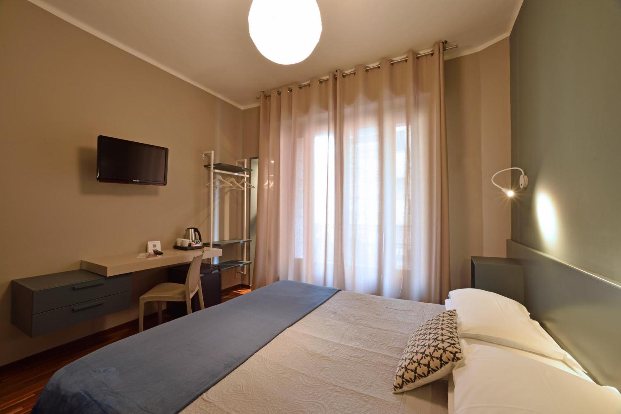 Hotel Bristol Alassio Bagian luar foto