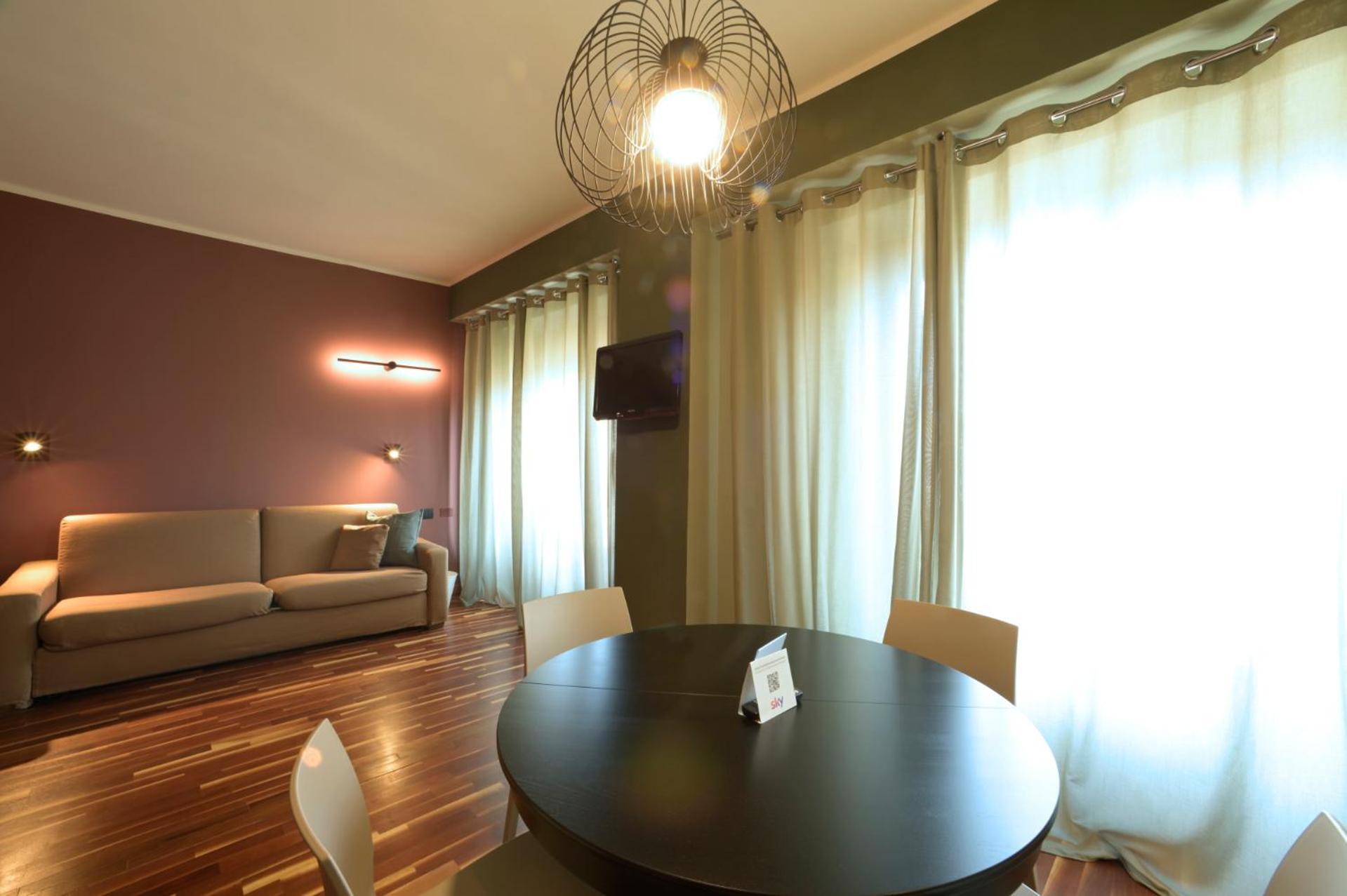 Hotel Bristol Alassio Bagian luar foto