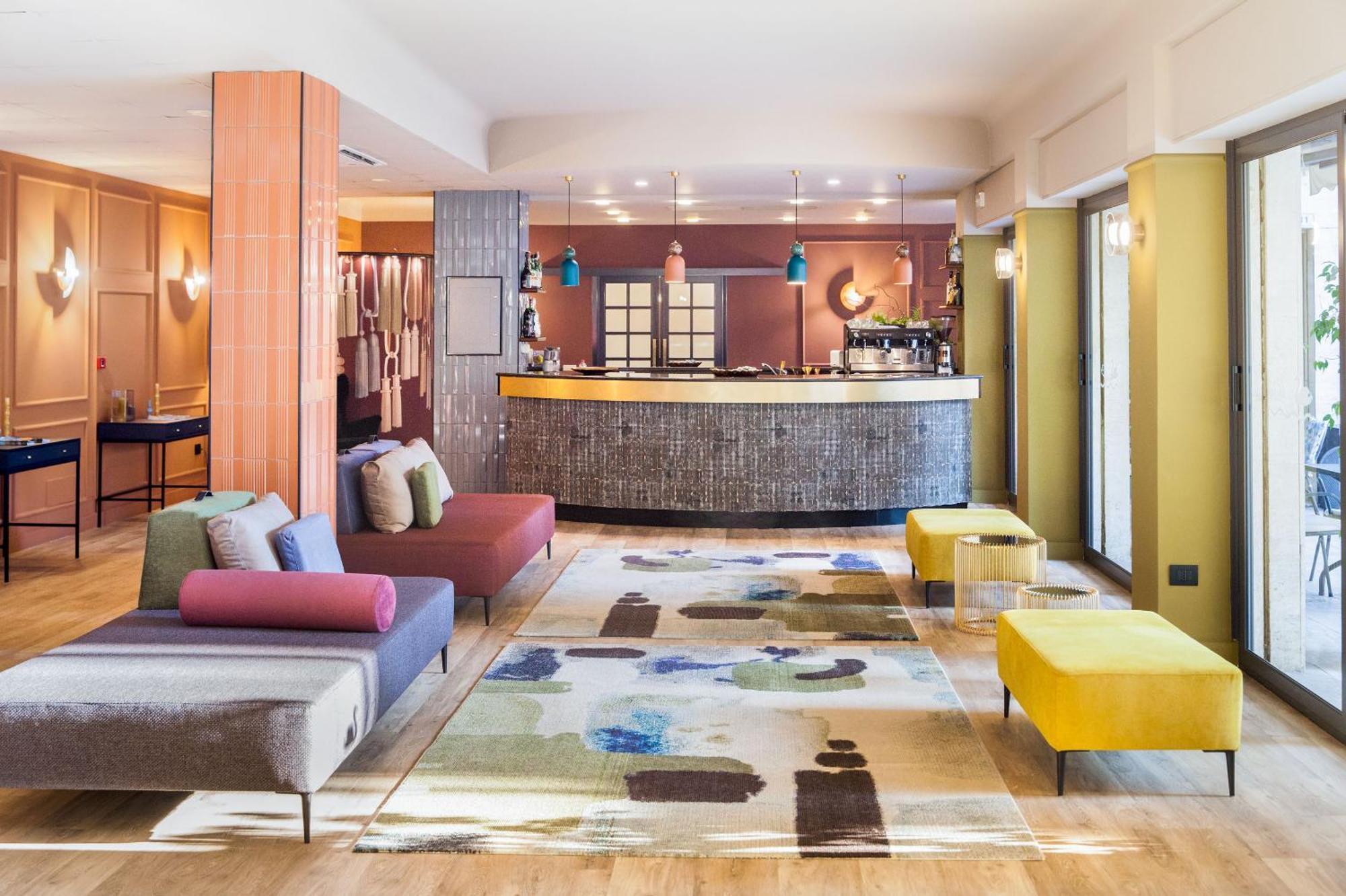 Hotel Bristol Alassio Bagian luar foto