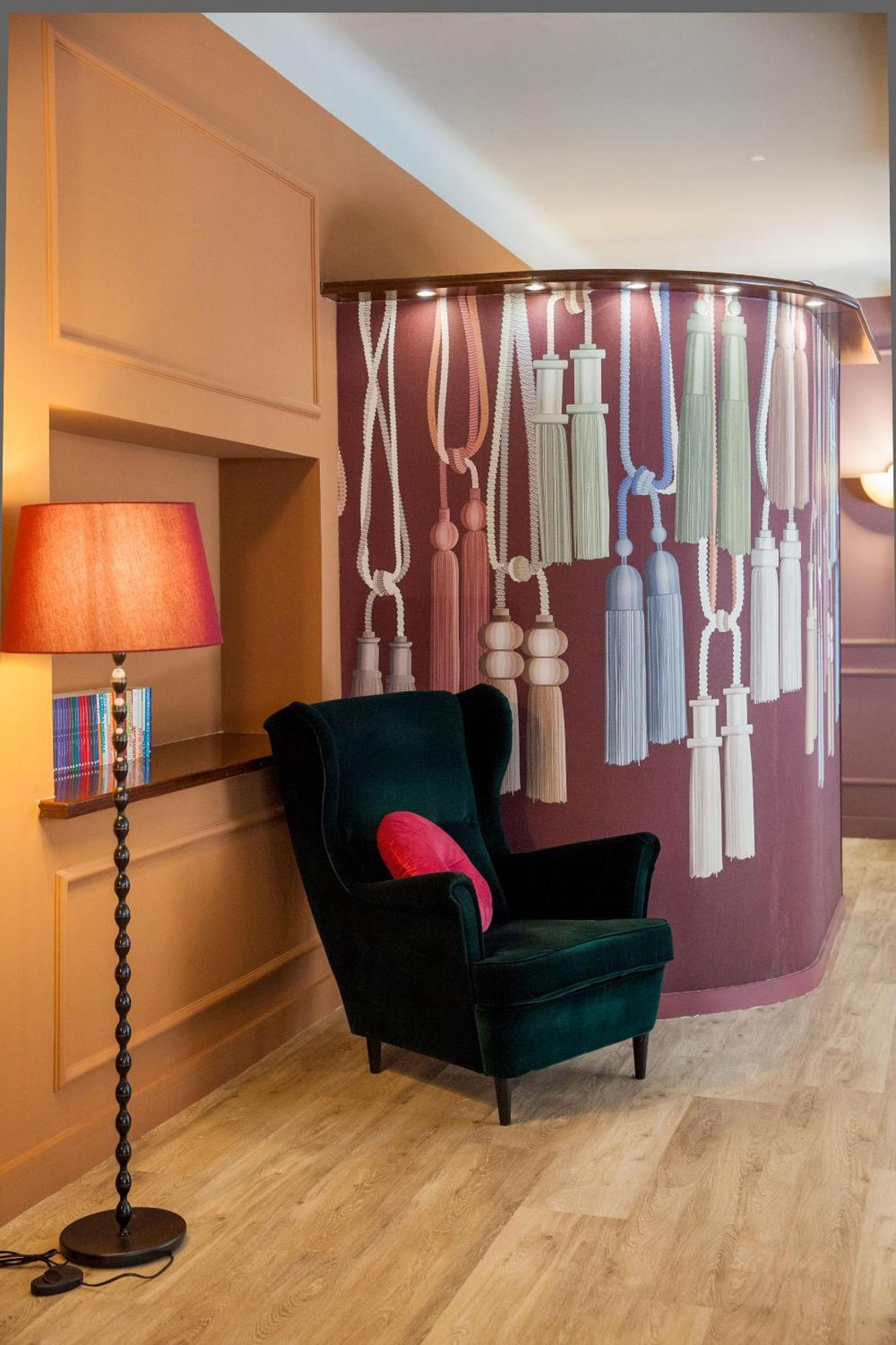 Hotel Bristol Alassio Bagian luar foto
